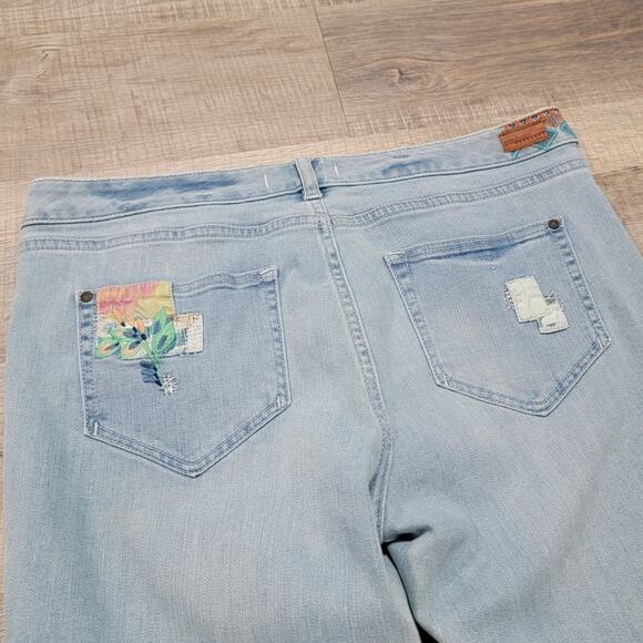 Sundance Magnolia Patchwork Embroidered Straight Leg Jeans Size 31 Boho Cottage - Picture 3 of 14